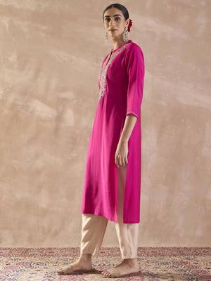 Pink floral embroidered zari work straight kurta 5