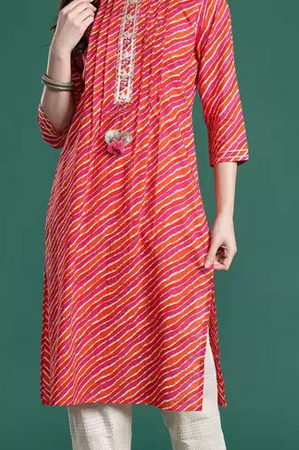 Pink women leheriya printed kurta