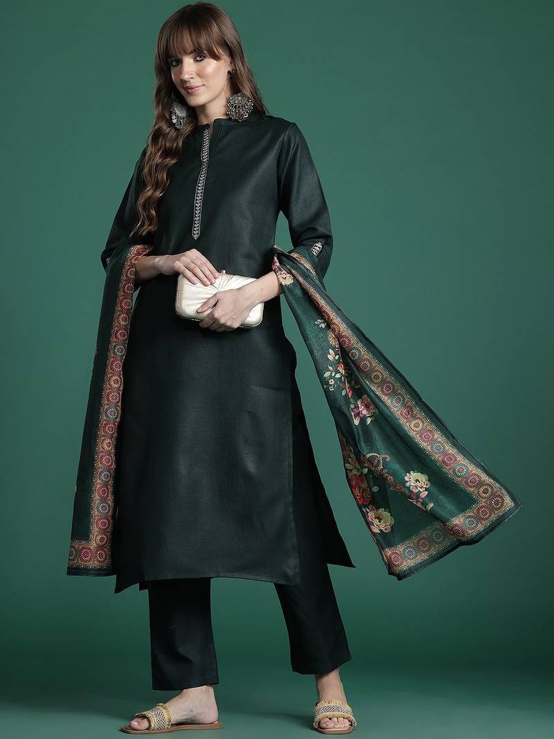 Green women ethnic motifs embroidered kurta with trousers & dupatta