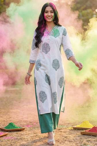 White women floral printed floral kurta