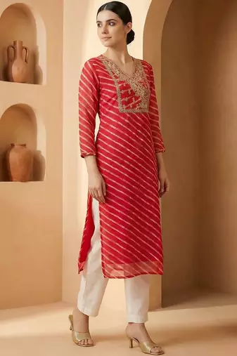 Pink women leheriya printed georgette kurta