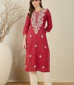 Maroon women floral embroidered thread work kurta