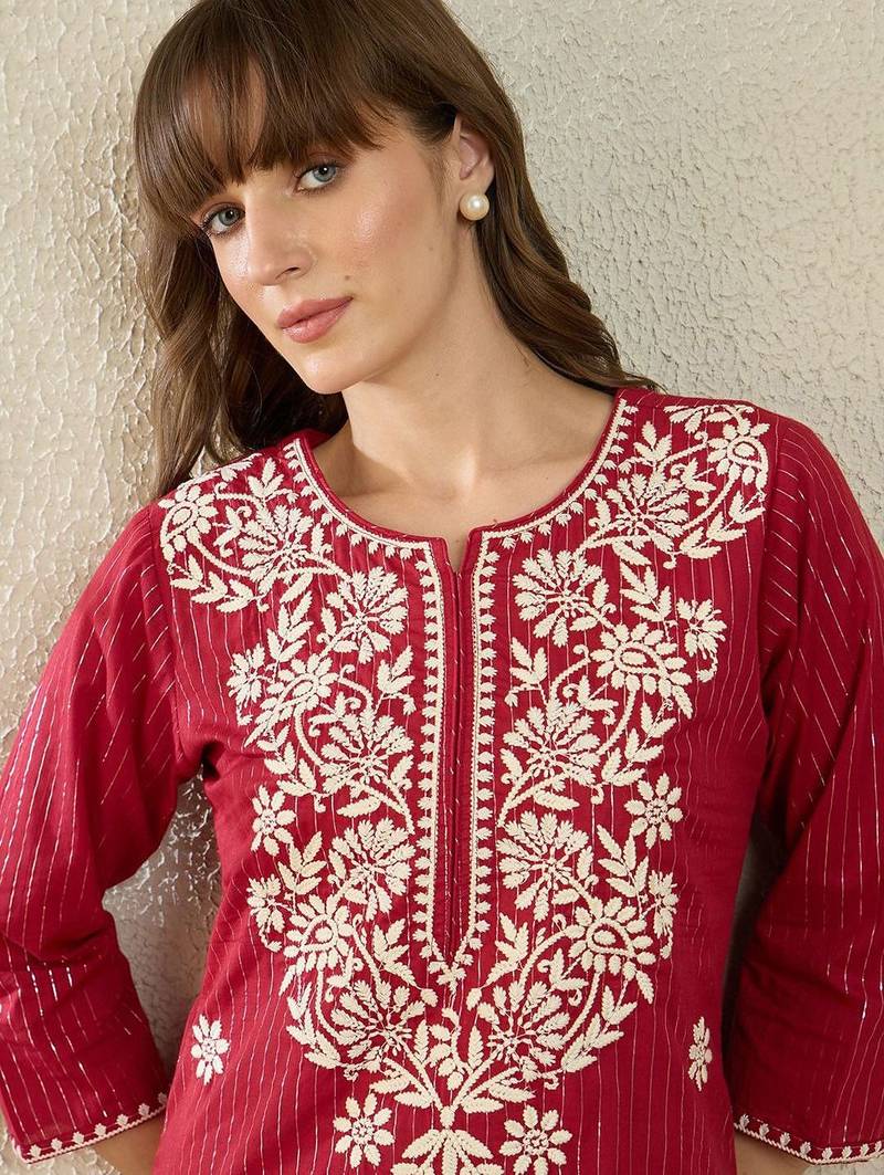 Maroon women floral embroidered thread work kurta