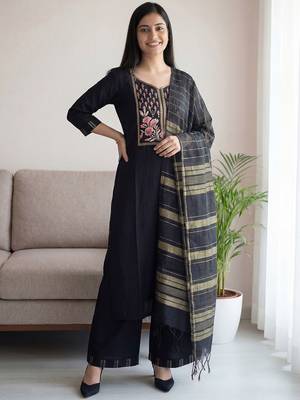 Black women ethnic motifs embroidered thread work cotton kurta with palazzos & with dupatta 1