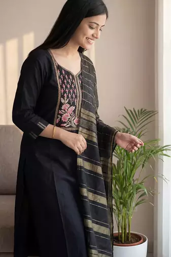 Black women ethnic motifs embroidered regular thread work pure cotton kurta with palazzos & with dupatta