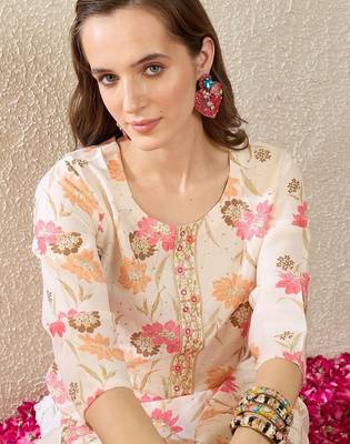 Cream women floral printed thread work floral kurta 1