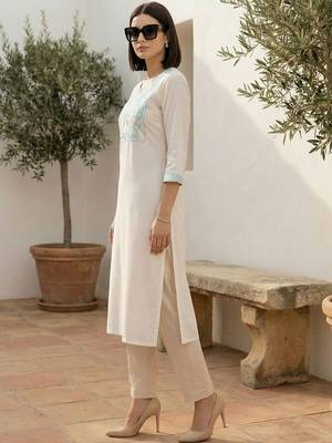 White women embroidered thread work kurta 4