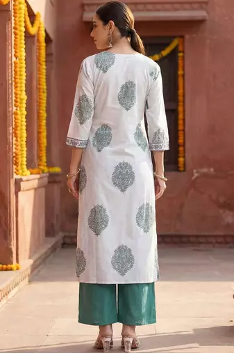 White women floral printed floral kurta