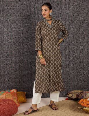 Grey women ethnic motifs printed sequinned kurta 1