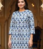 Blue women ethnic motifs printed straight kurta