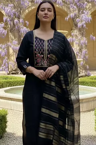 Black ethnic motifs embroidered thread work pure cotton kurta with palazzos & dupatta