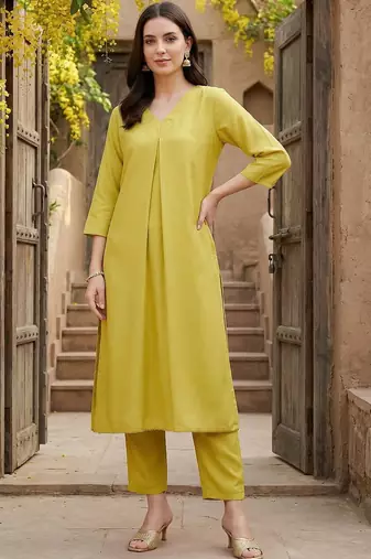 Lime green women pleated kurta with trousers
