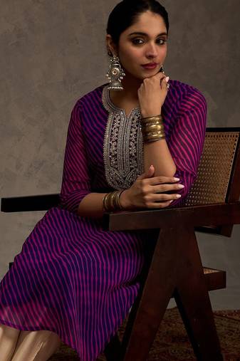 Purple women leheriya printed sequinned georgette kurta