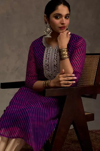 Purple women leheriya printed sequinned georgette kurta