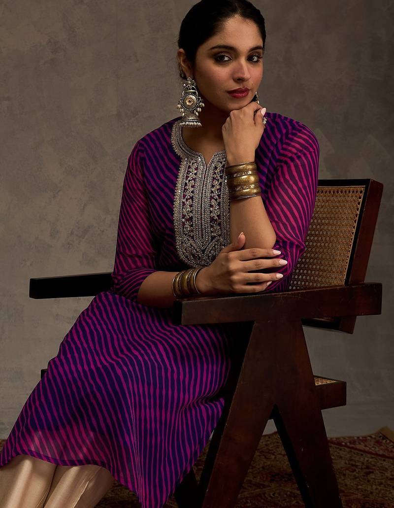 Purple women leheriya printed sequinned georgette kurta