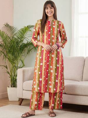 Multicolor women printed cotton kurta with trousers 5