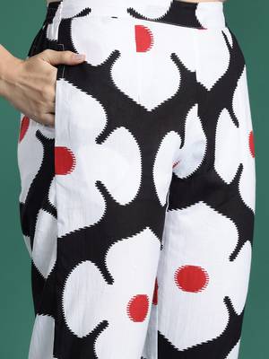 Black black and white floral printed cotton kurta with trousers 3