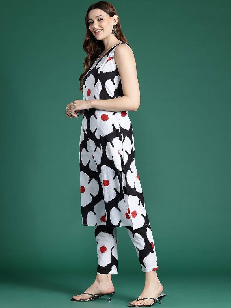 Black black and white floral printed pure cotton  kurta with trousers