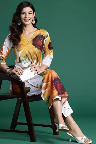 Off white floral printed kurta with trousers