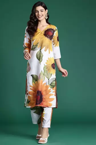 Off white floral printed kurta with trousers