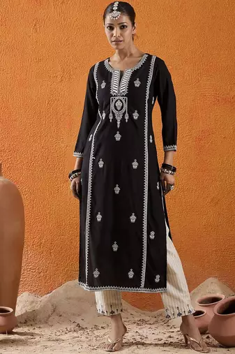 Black floral embroidered notch neck thread work straight kurta