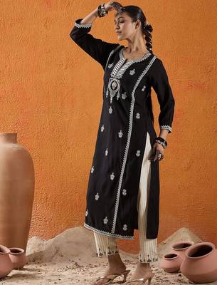 Black floral embroidered notch neck thread work straight kurta 1
