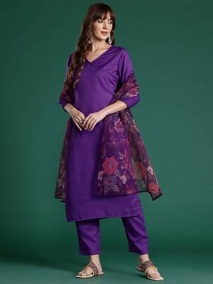 Purple angrakha kurta with trousers & with dupatta 5