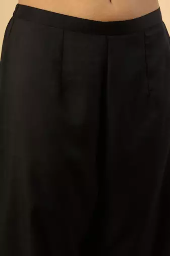 Black women regular kurta with trousers & with dupatta