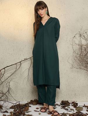 Green pleated v-neck a-line kurta with trousers 2
