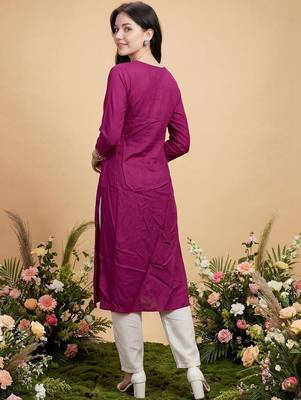 Purple women ethnic motifs embroidered sequinned kurta 4