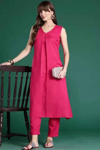 Pink pleated kurta with trousers