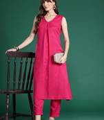 Pink pleated kurta with trousers