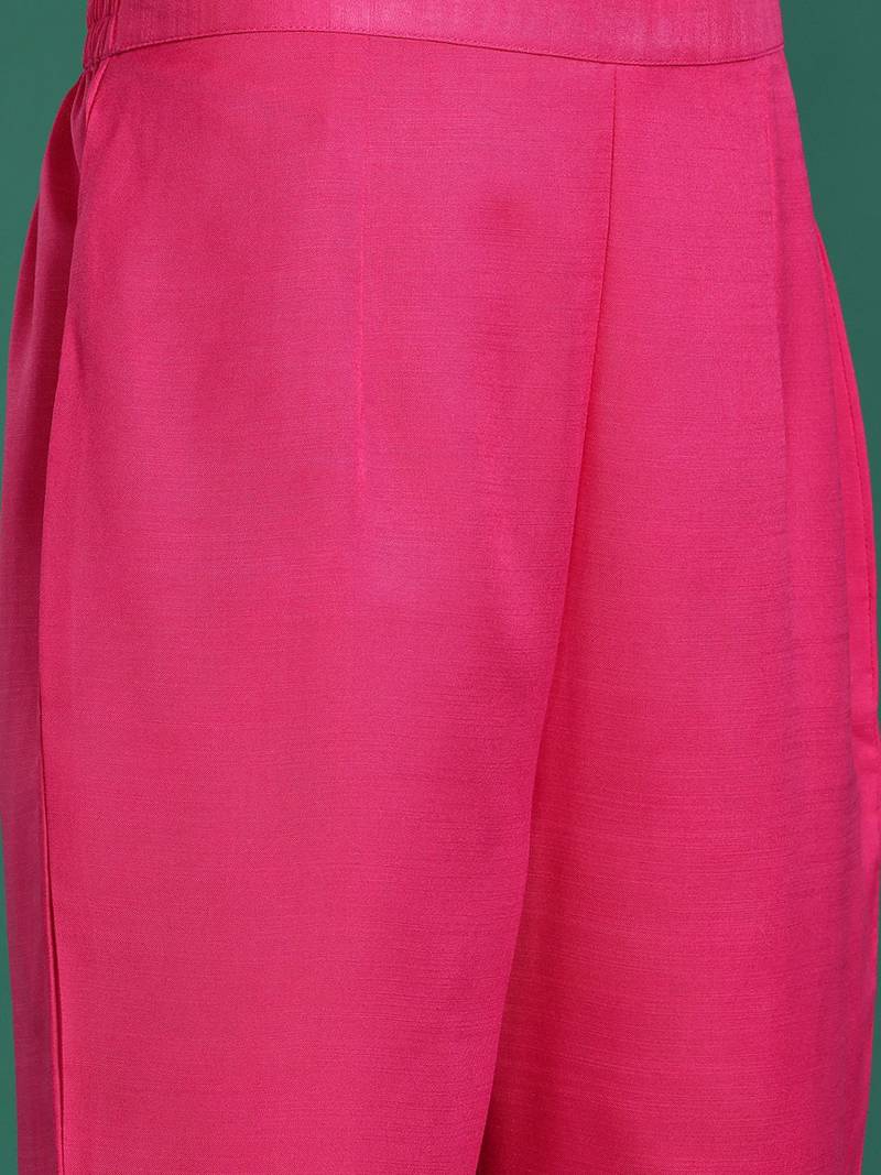 Pink pleated kurta with trousers