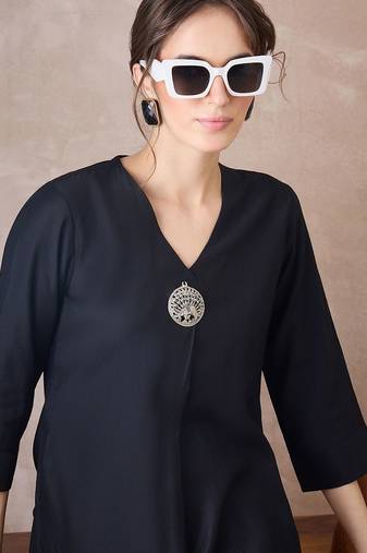 Black women regular liva kurta with trousers