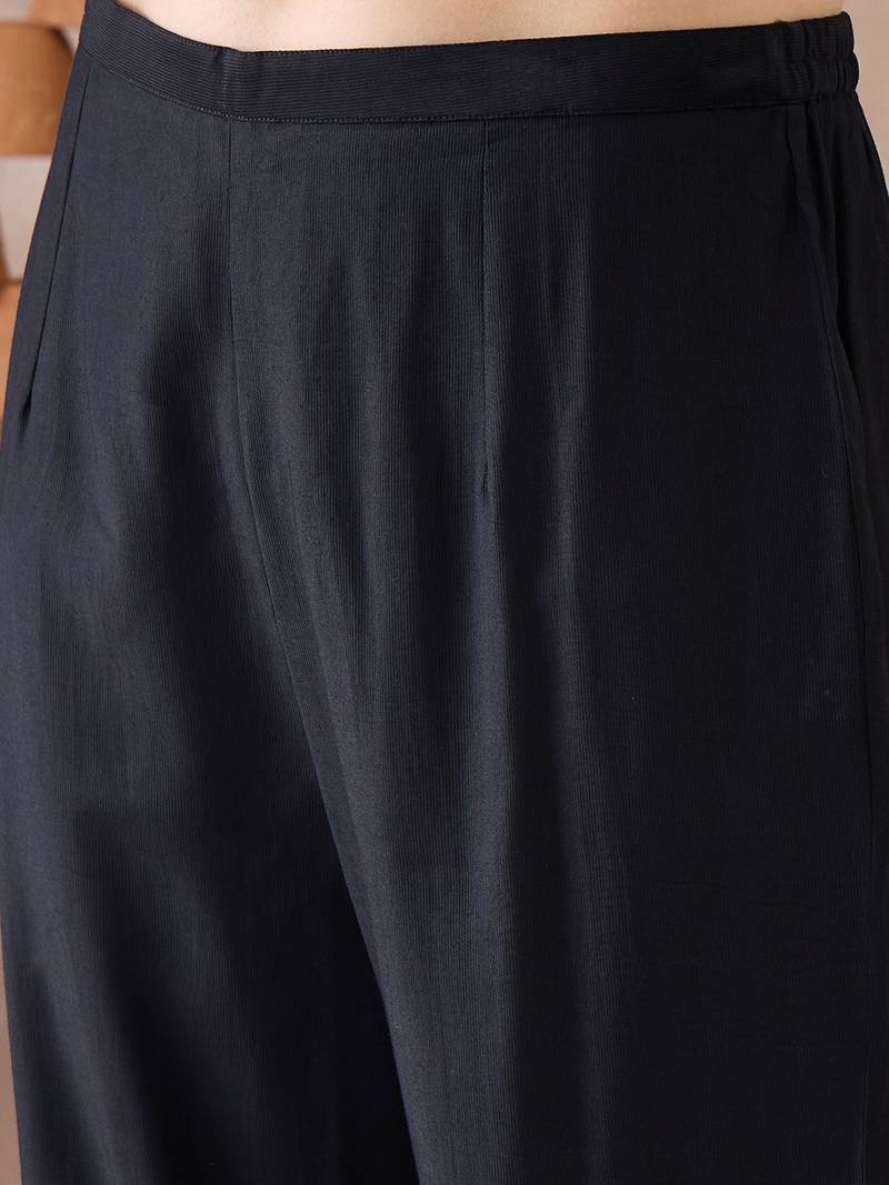 Black women regular liva kurta with trousers