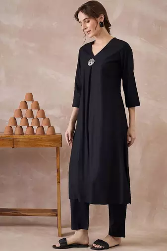 Black women regular liva kurta with trousers