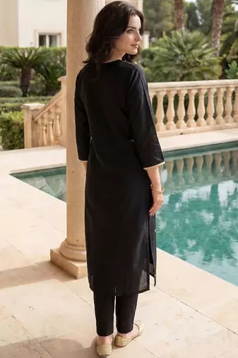 Black women floral embroidered regular thread work kurta with trousers