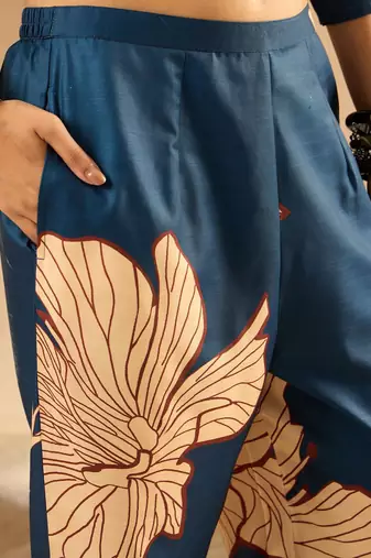 Teal women floral printed  straight kurta with trousers