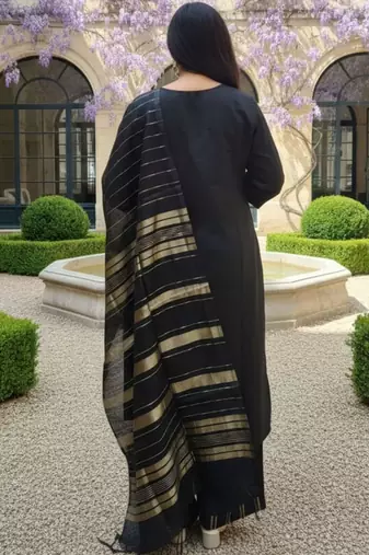 Black women ethnic motifs embroidered regular thread work pure cotton kurta with palazzos & with dupatta