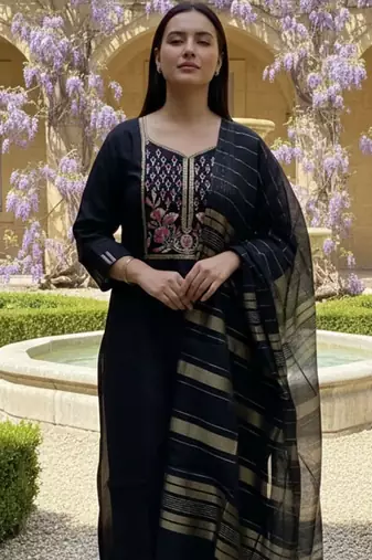 Black women ethnic motifs embroidered regular thread work pure cotton kurta with palazzos & with dupatta