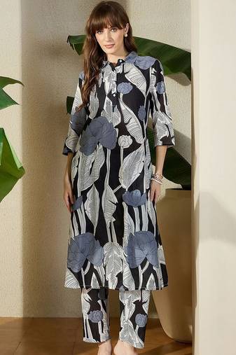 Black women floral printed regular pure cotton kurta with trousers