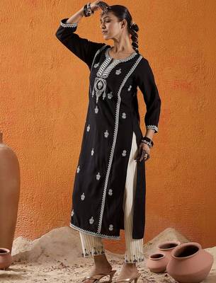 Black women ethnic motifs embroidered thread work kurta 4
