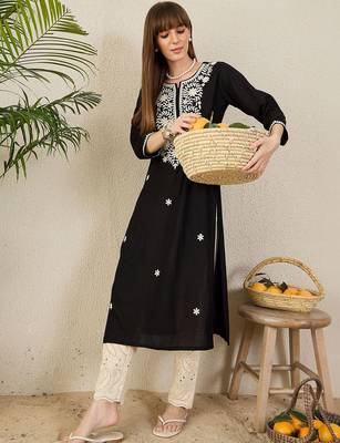 Black women floral embroidered thread work kurta 1