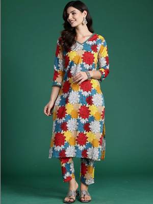 Multicolor women floral printed cotton kurta with trousers 3