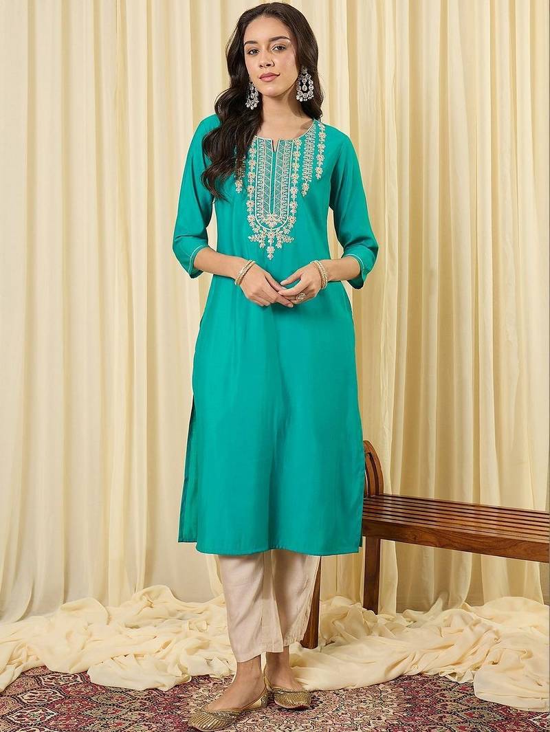 Blue women ethnic motifs embroidered indigo kurta