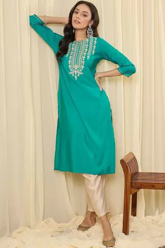 Blue women ethnic motifs embroidered indigo kurta