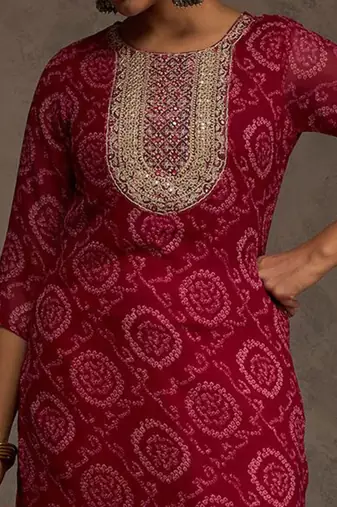 Pink women bandhani printed sequinned georgette straight kurta