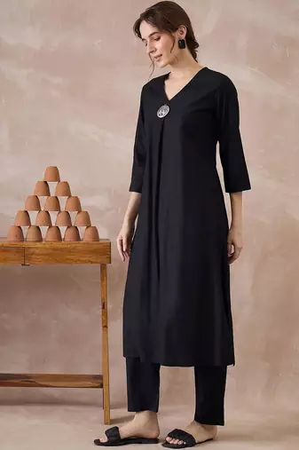 Black women regular liva kurta with trousers