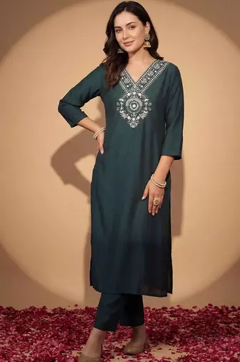 Teal women ethnic motifs embroidered regular kurta with trousers