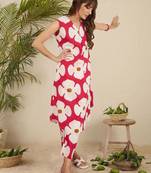 Red women floral printed cotton kurta with trousers